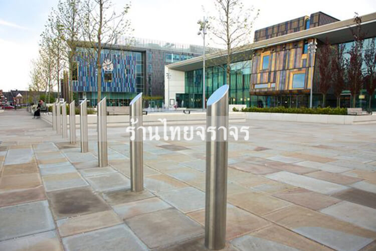 traffic bollards6